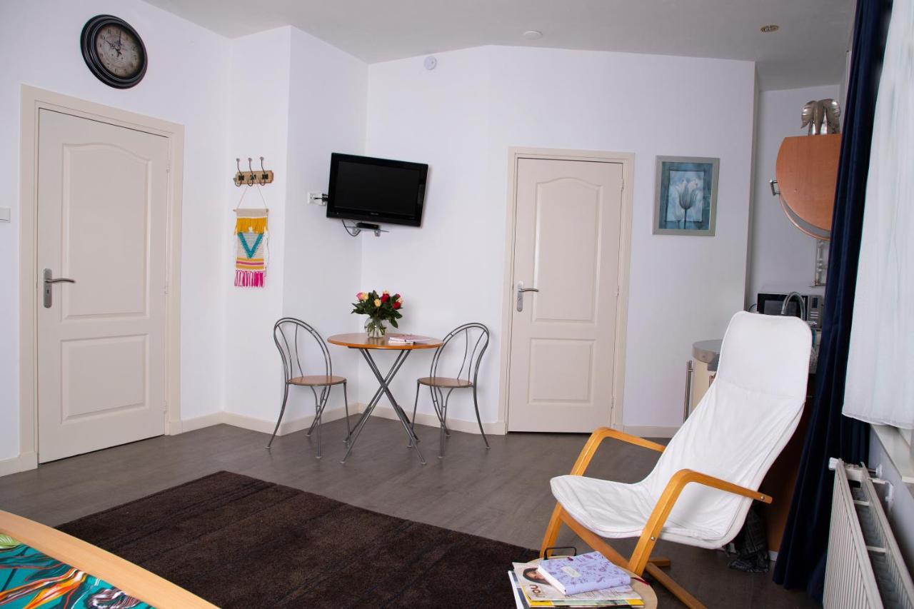 B En B 'T Pekeltje Bed & Breakfast Medemblik Exterior photo